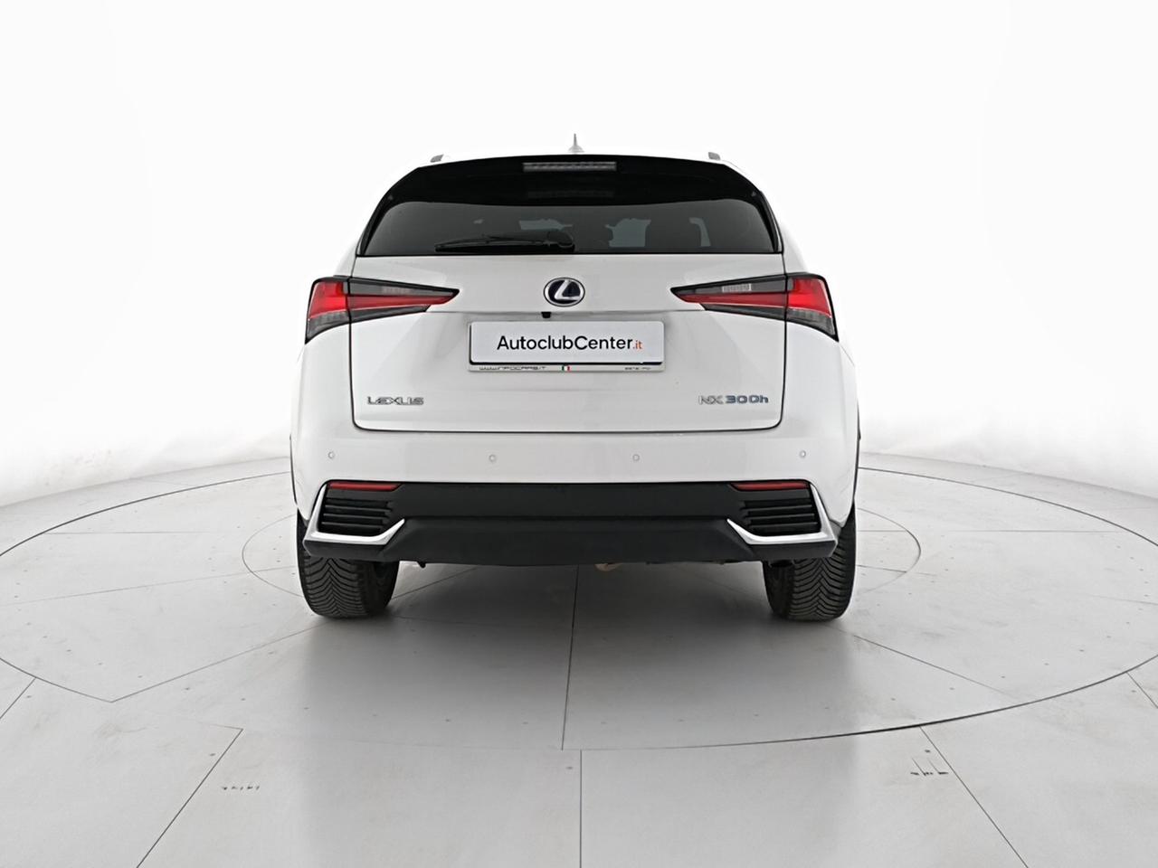 Lexus NX 300h 2.5 Business 2wd