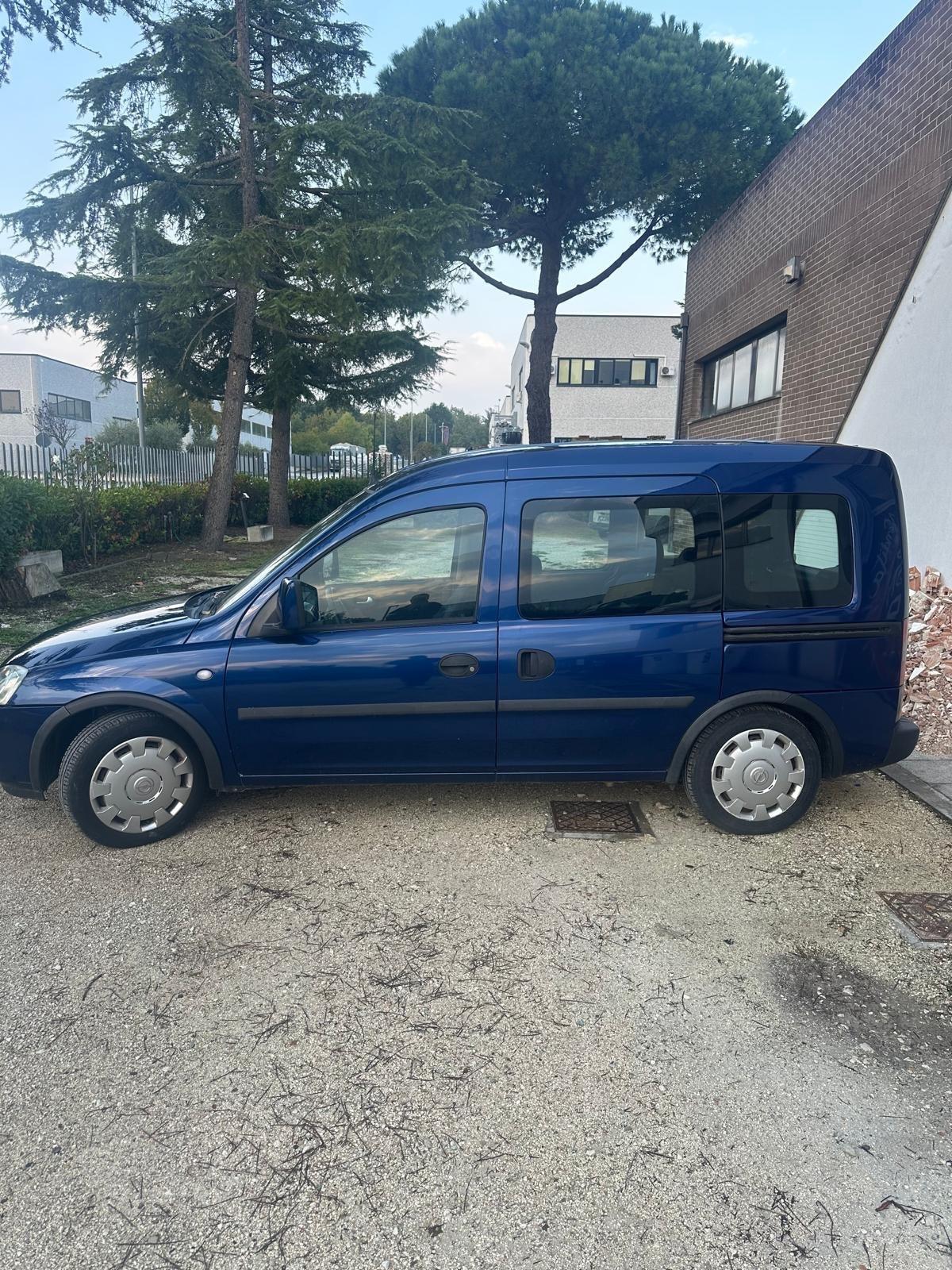 Opel Combo 1.6 CNG Metano 5p. Tour Enjoy