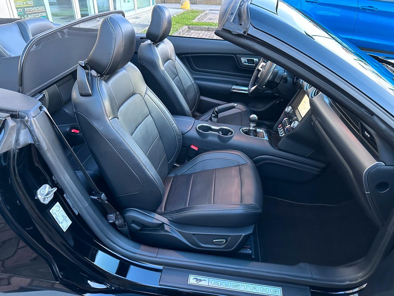 Ford Mustang CABRIO 2.3i 290CV MANUALE EURO6D! LED!