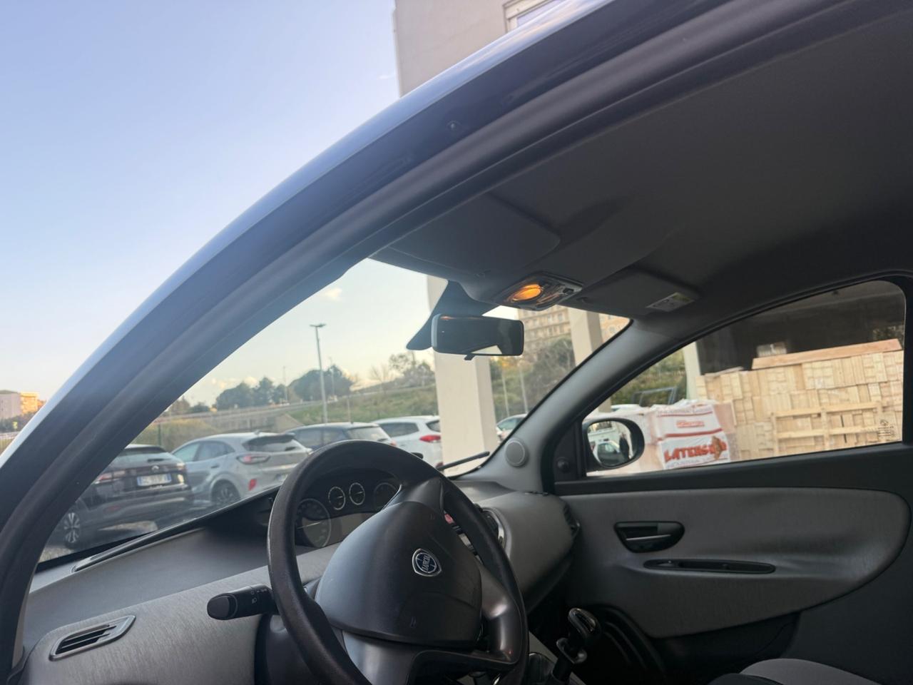 Lancia Ypsilon 1.2 69 CV 5 porte Platinum