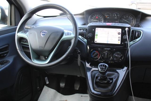 Lancia Ypsilon III 1.0 firefly hybrid 70cv con CarPlay