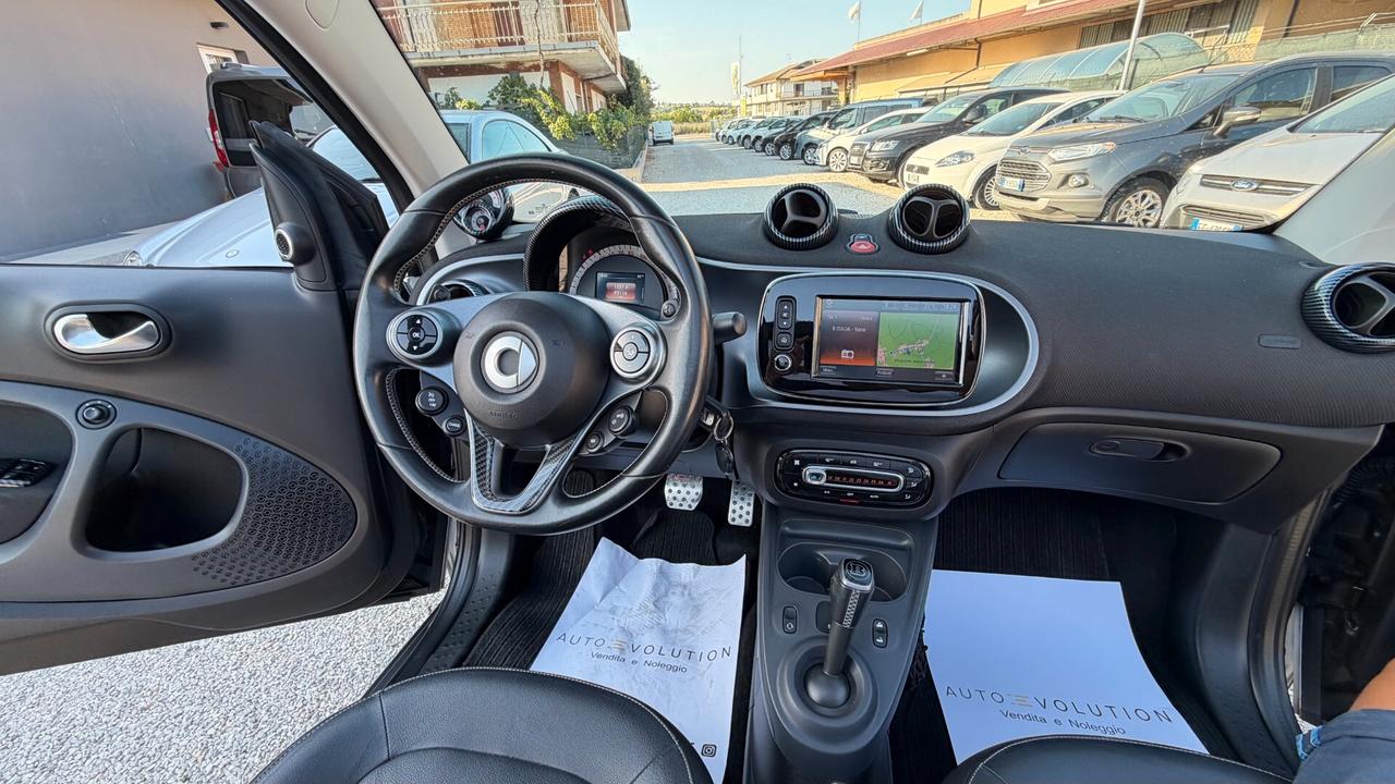 Smart ForTwo 70 cv cabrio Prime allestimento BRABUS 93.116 km