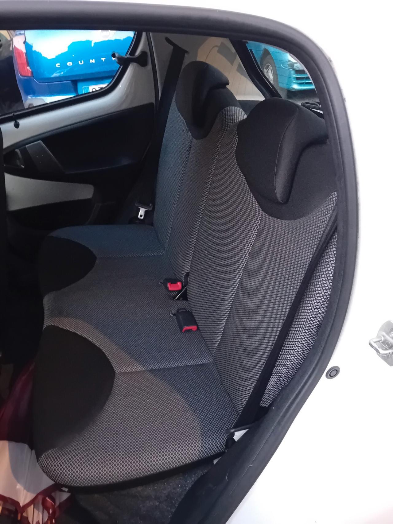 Toyota Aygo 1.0 12V VVT-i 5 porte Active Connect