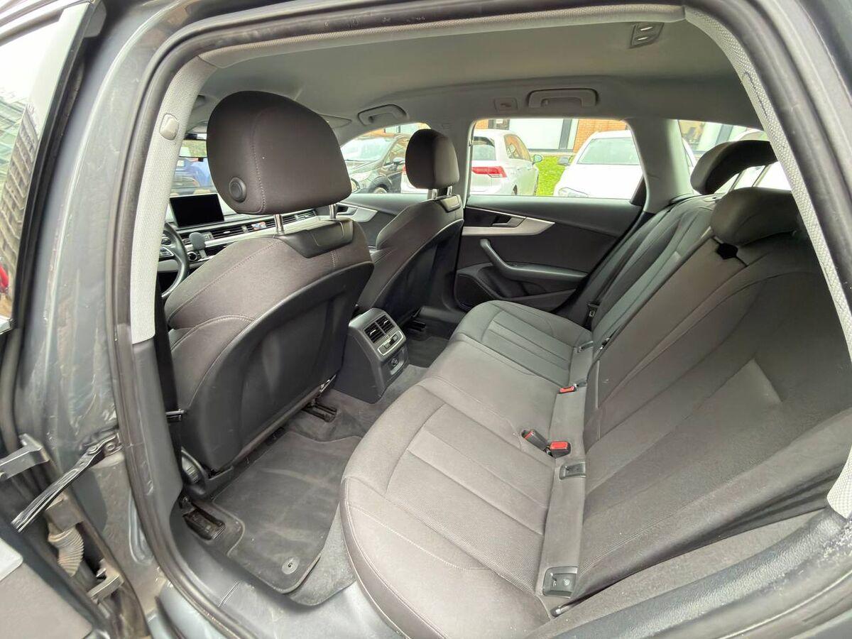 Audi A4 Avant 40 2.0 tdi S line edition 190cv s-tronic