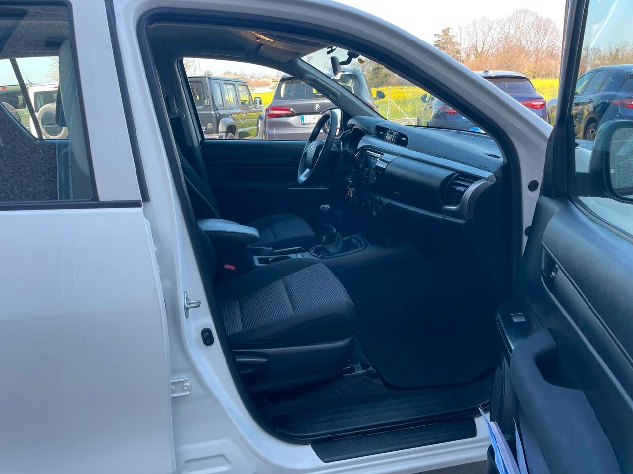 Toyota Hilux 2.4 D-4D 4WD 4 porte Double Cab Comfort