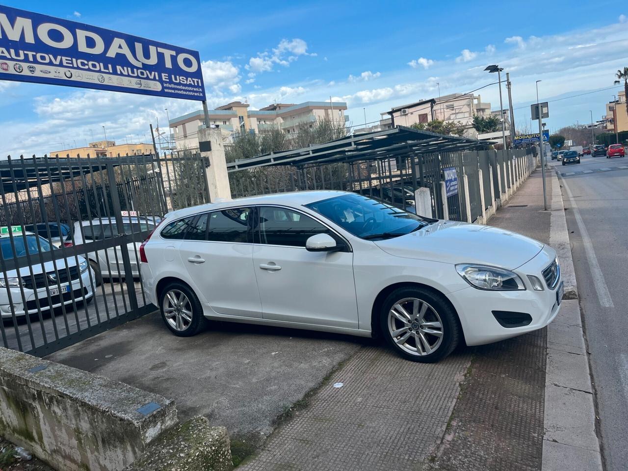 Volvo V60 D2 1.6 Diesel Full Optional