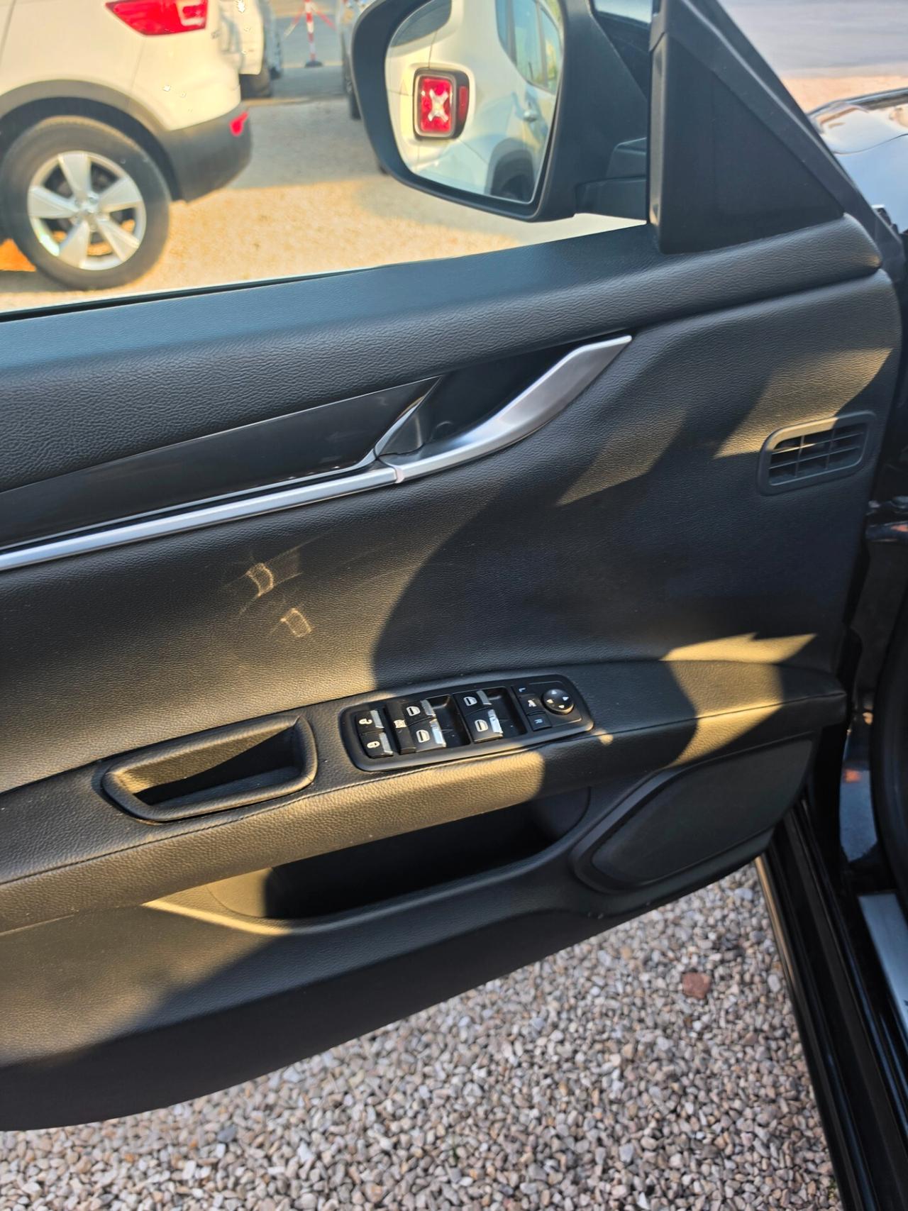 Maserati Ghibli V6 Diesel no superbollo