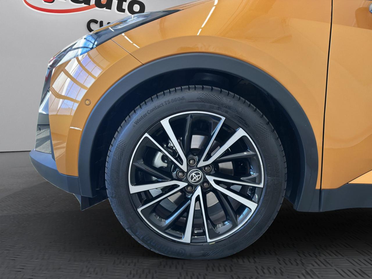 Toyota C-HR 2.0 phev Lounge Premiere fwd e-cvt