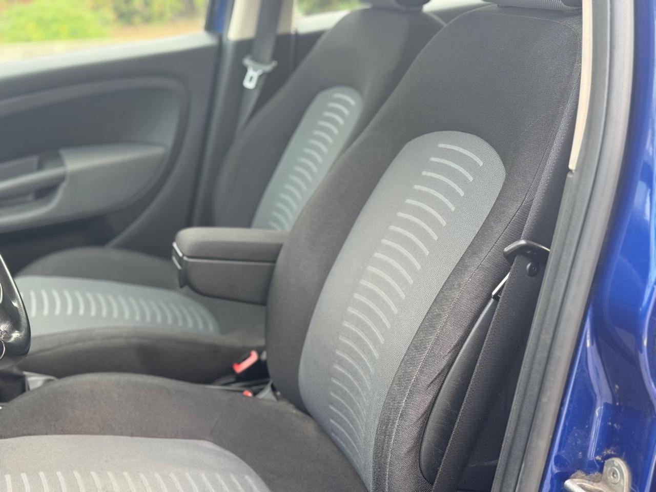 Fiat Grande Punto 1.3 MJT 75 CV 5 porte Dynamic