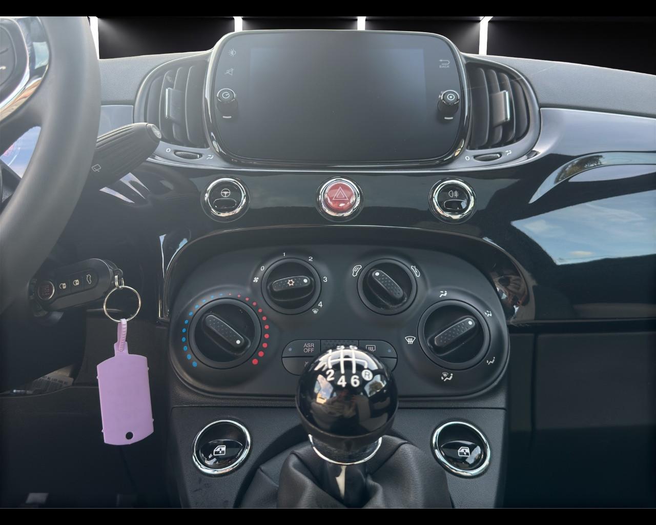 FIAT 500 (2015-2024) - 500 1.0 Hybrid Dolcevita