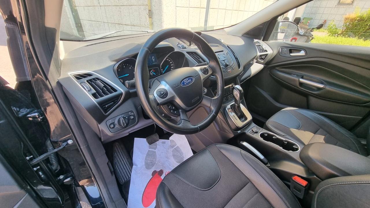 Ford Kuga 2.0 TDCI 150 CV S&S 4WD Powershift Titanium