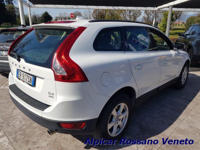 VOLVO XC60 D4 4WD Momentum