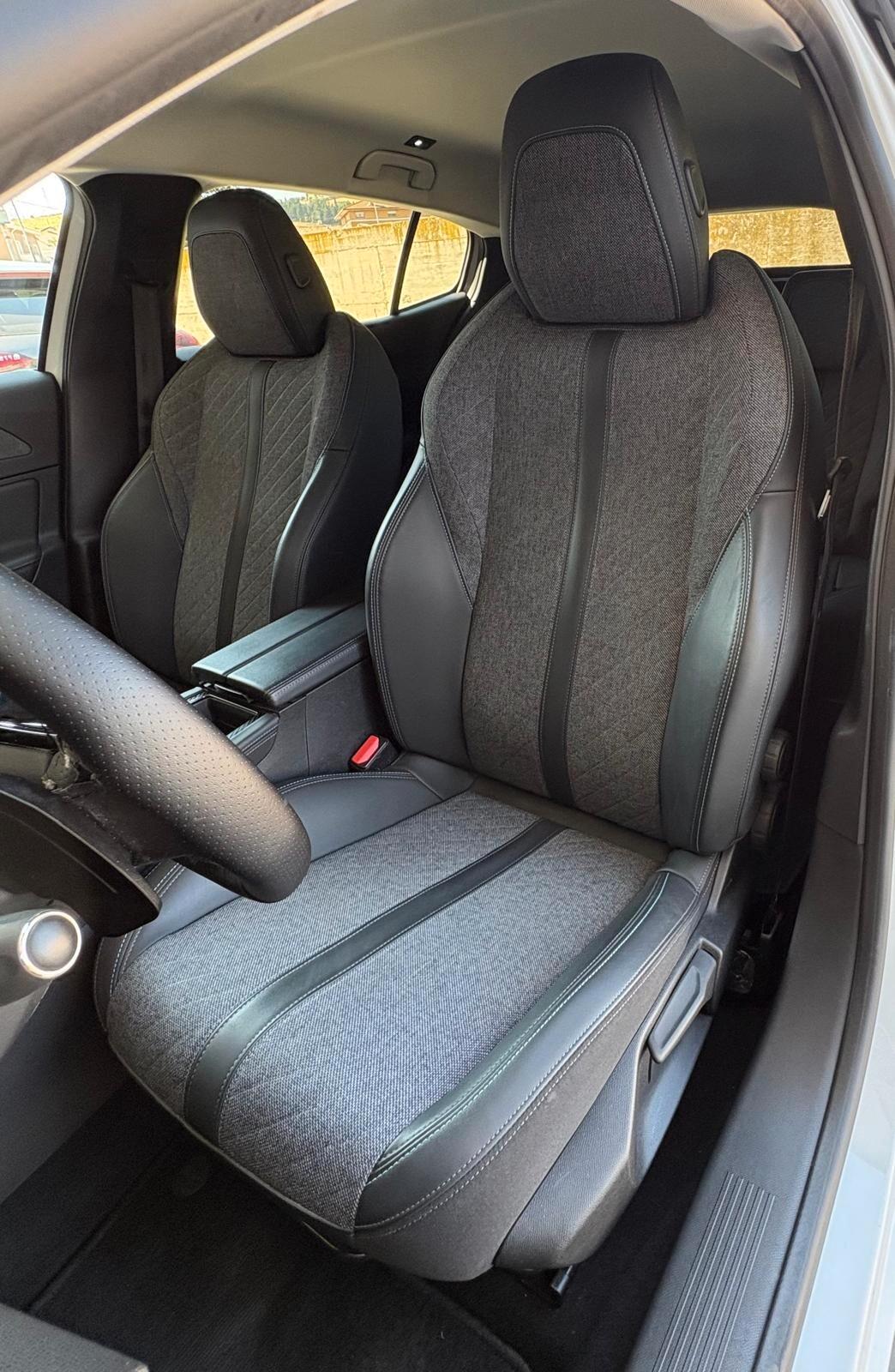 Peugeot 408 PureTech 130 S&S EAT8 Allure Pack