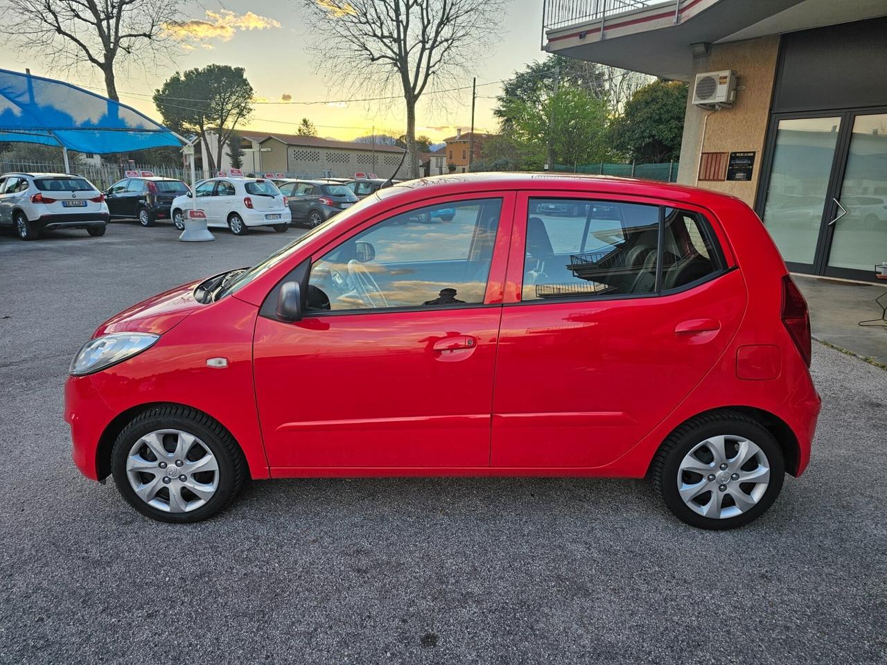 Hyundai i10 1.1 Benzina - Neopatentati