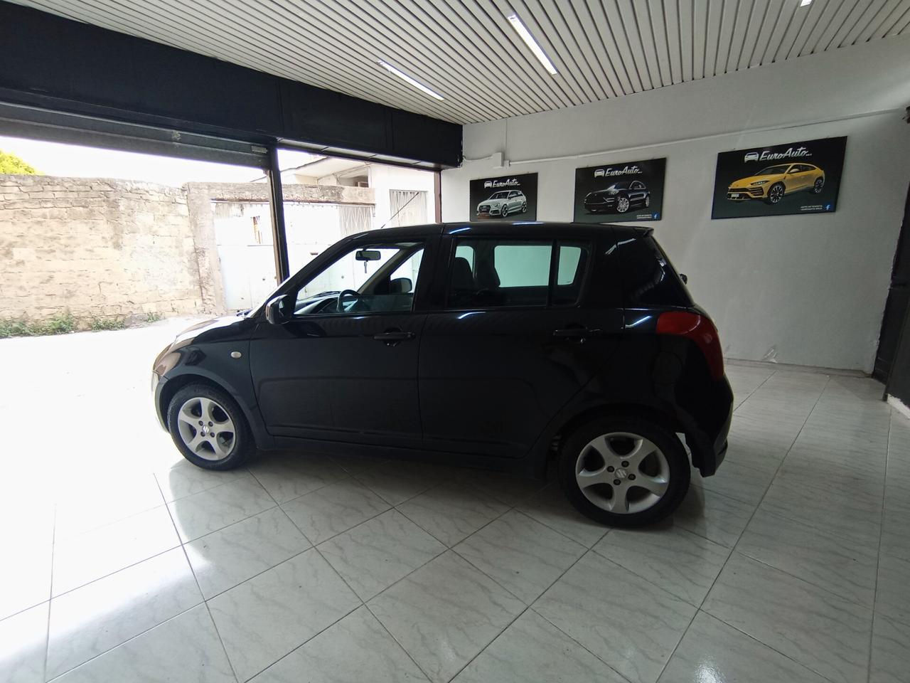 Suzuki Swift 1.3 benzina 2005 CON GARANZIA