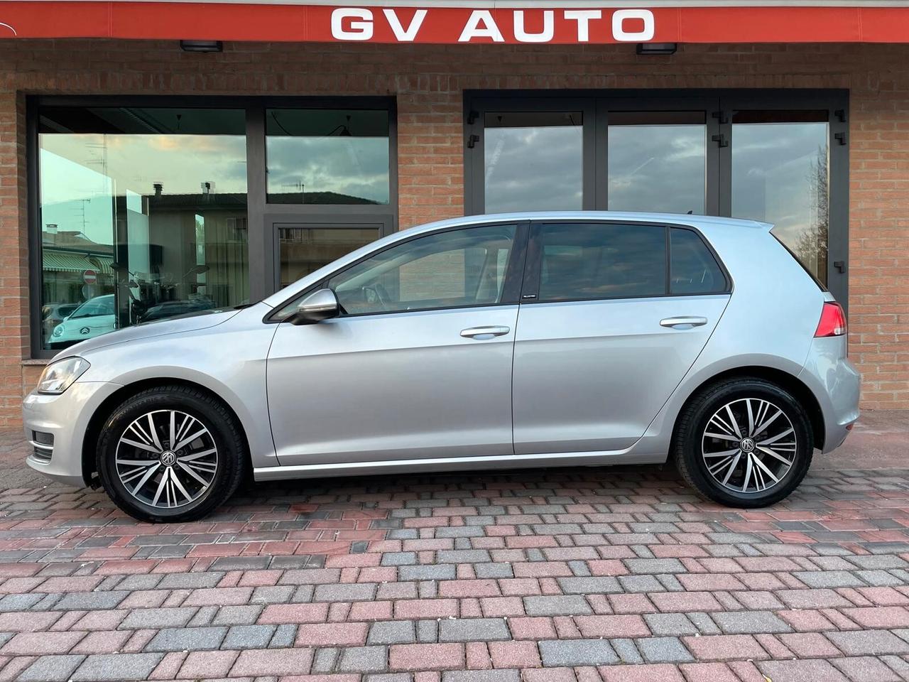 Volkswagen Golf 1.6 TDI Executive BlueMotion