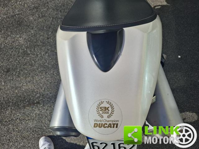 DUCATI Monster 696 MONSTER 696