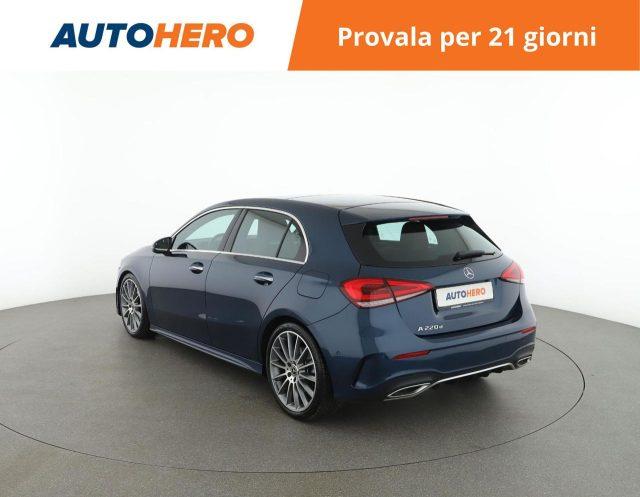 MERCEDES-BENZ A 220 d Automatic Premium