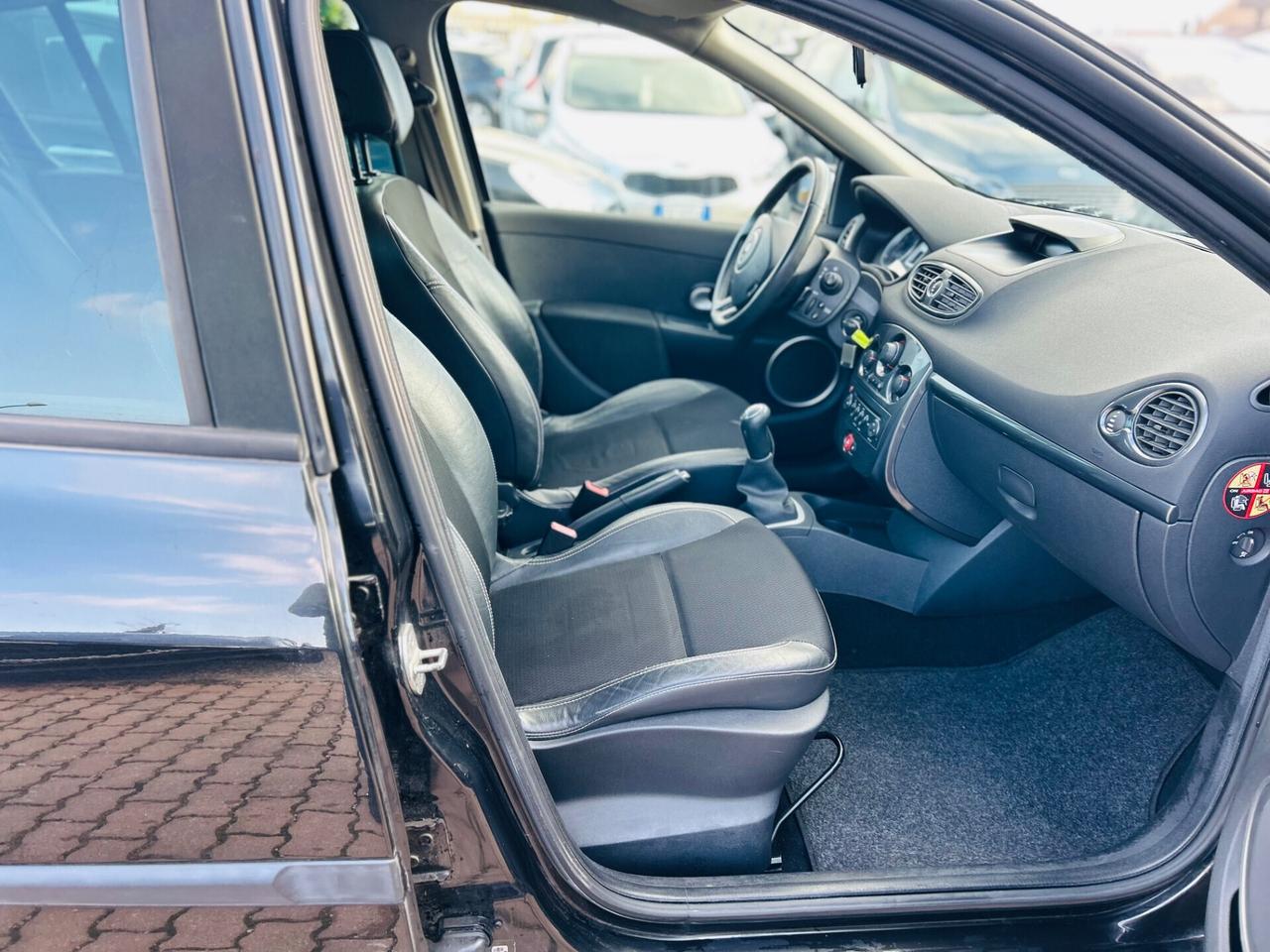 Renault Clio 1.2 16V 5 porte Le Iene