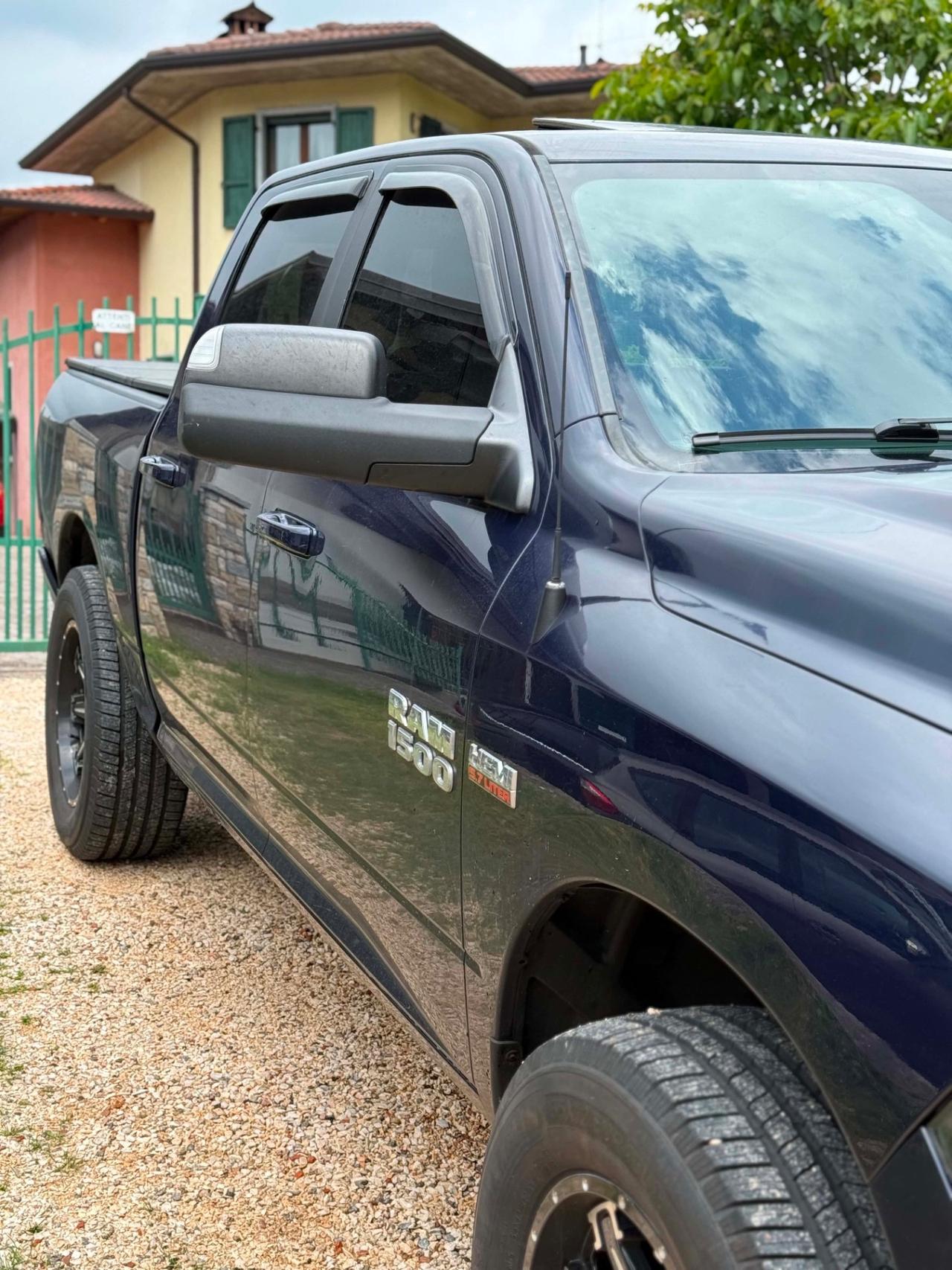 Dodge RAM SPORT 4x4 FULLOPT TETTO