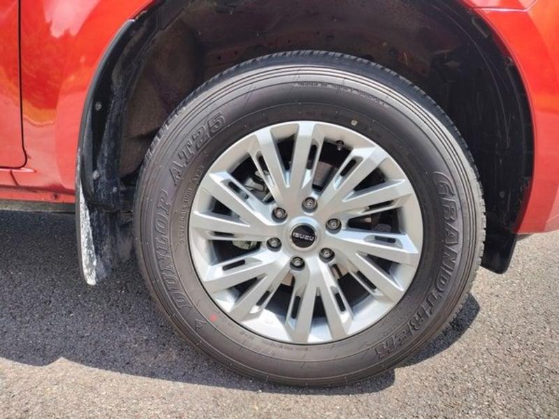 Isuzu D-Max N60 1.9 aut. Crew BB+ Cab con ShutterLid!!