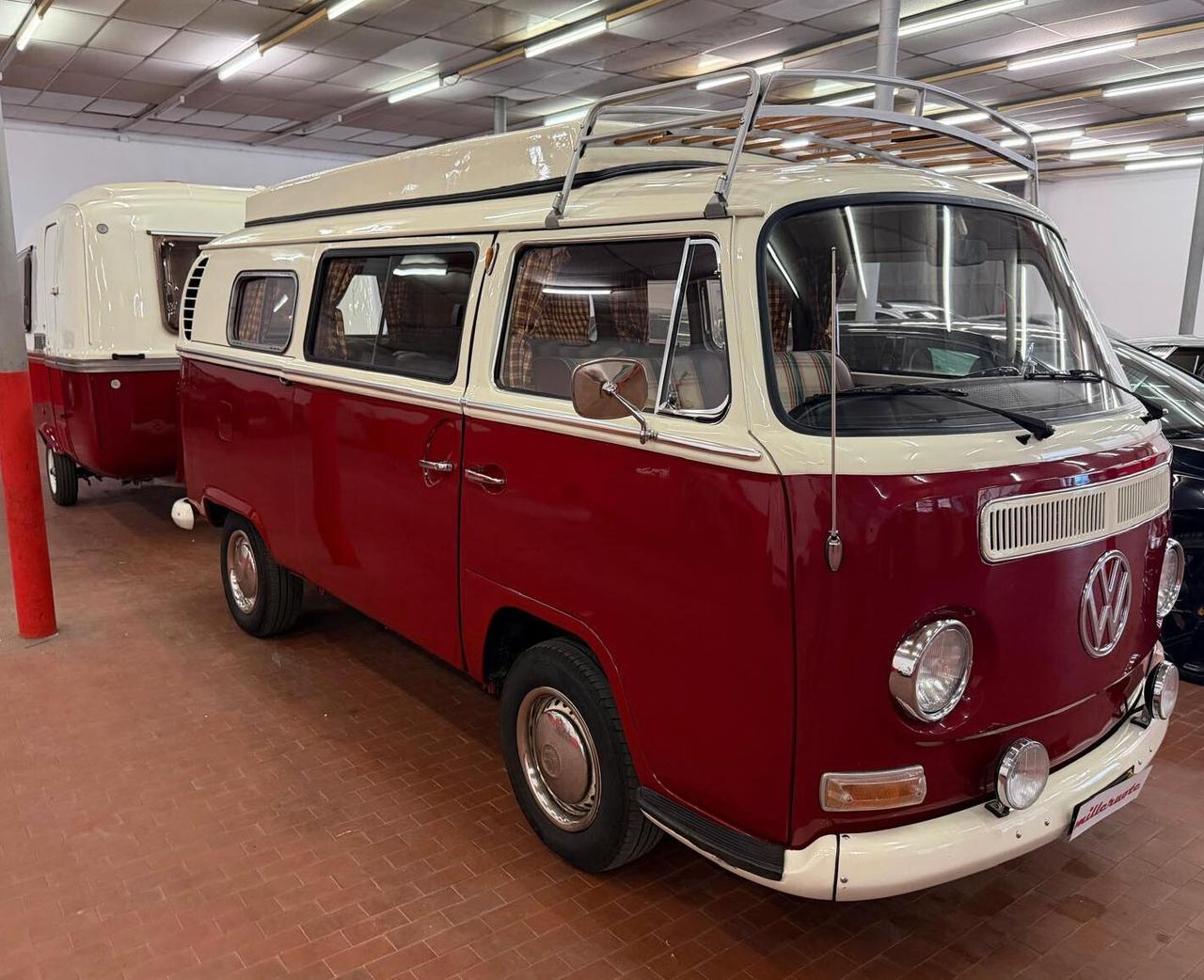Volkswagen T2a + Roulotte Lander 340 Bora