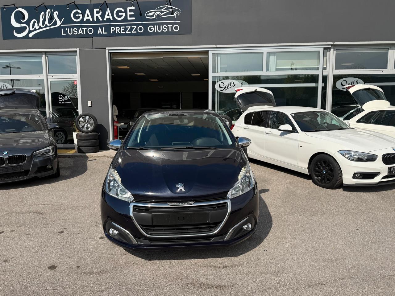 Peugeot 208 1.2 benzina Neopatentati