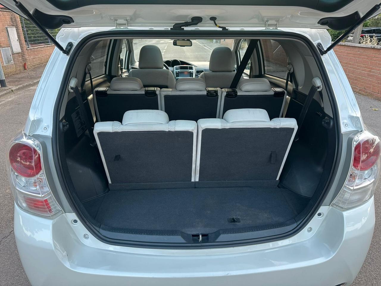Toyota Verso 1.6 D-4D 7 posti full optional