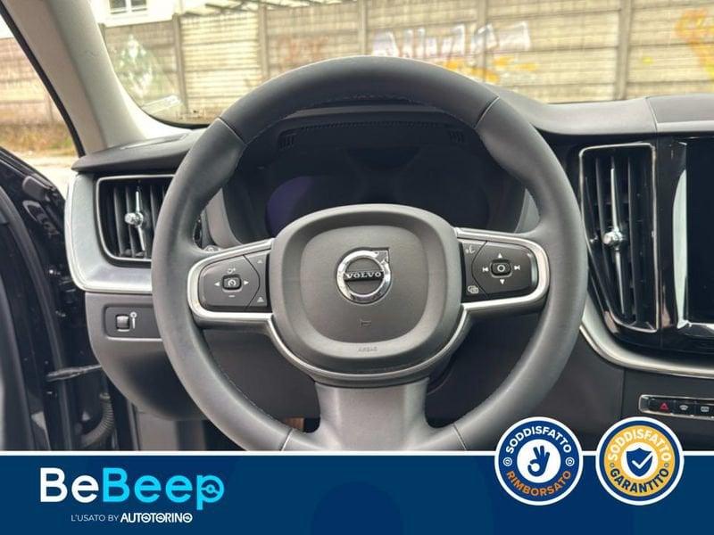 Volvo XC60 2.0 B4 MOMENTUM PRO AWD AUTO
