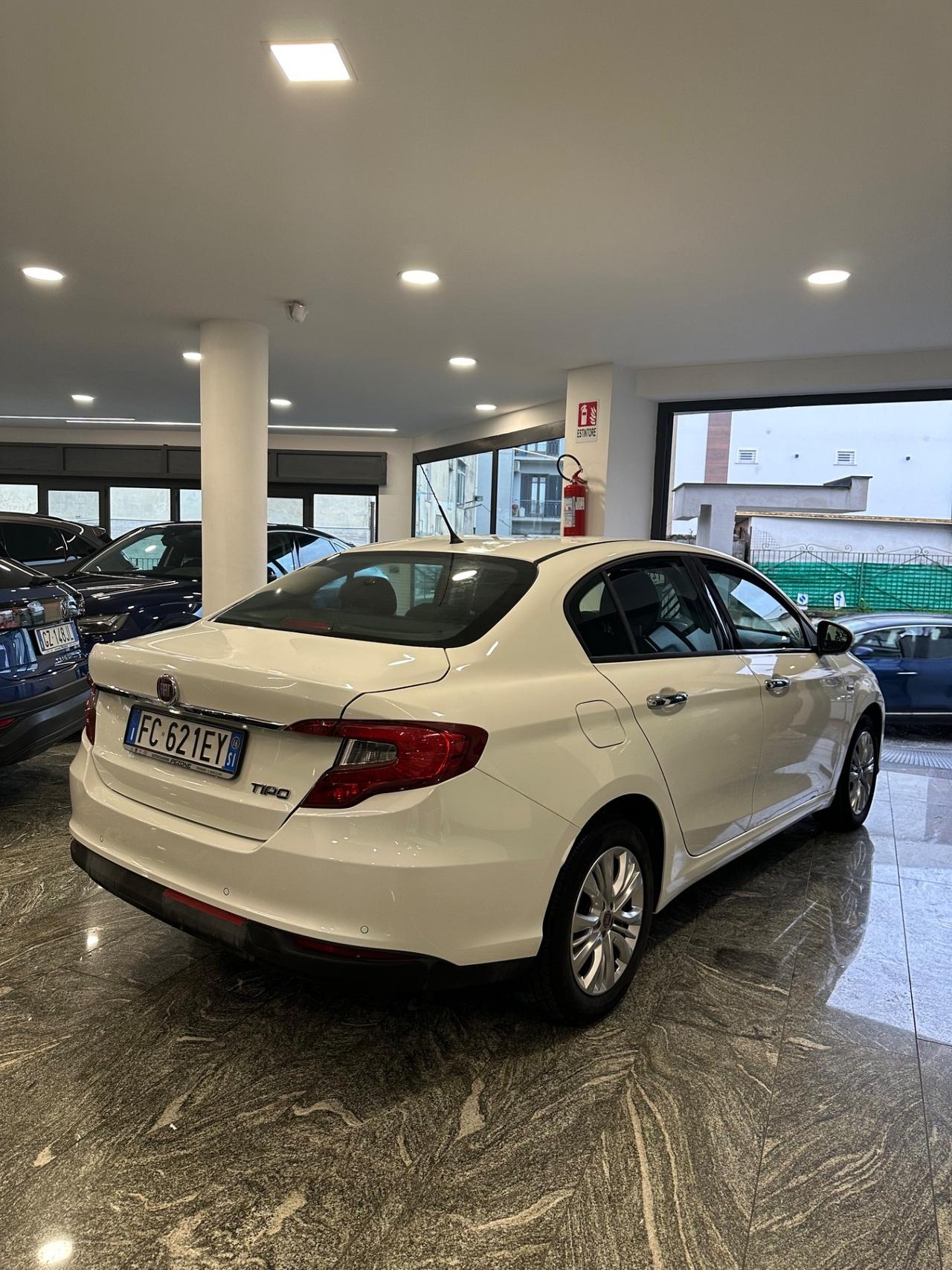 Fiat Tipo 1.6 Mjt S&S 5 porte Easy