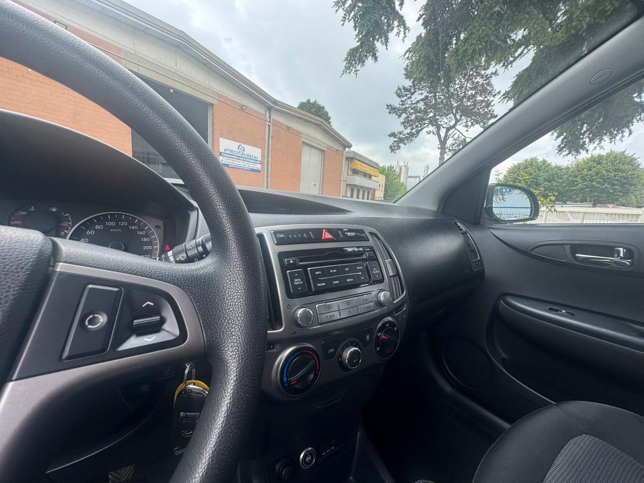 Hyundai i20 1.2 5p. Econext Sound Edition