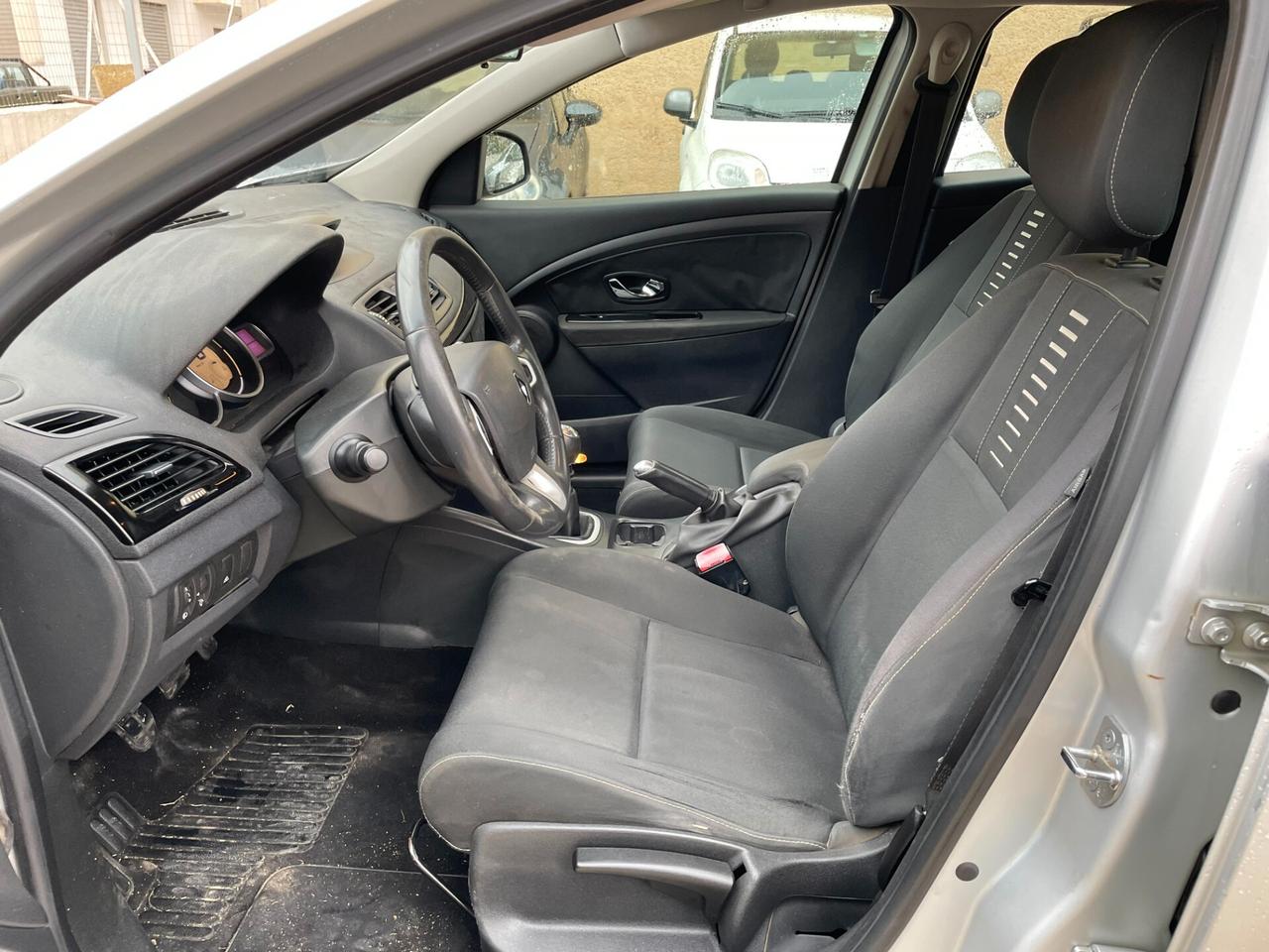 RENAULT MEGANE SPORTER 1.5 dCi - AFFARI FINE ANNO