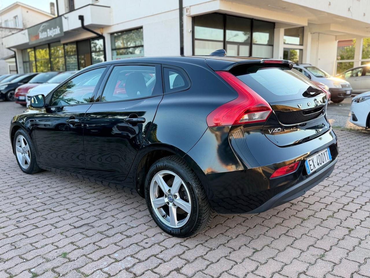 Volvo V40 D2 1.6 Summum