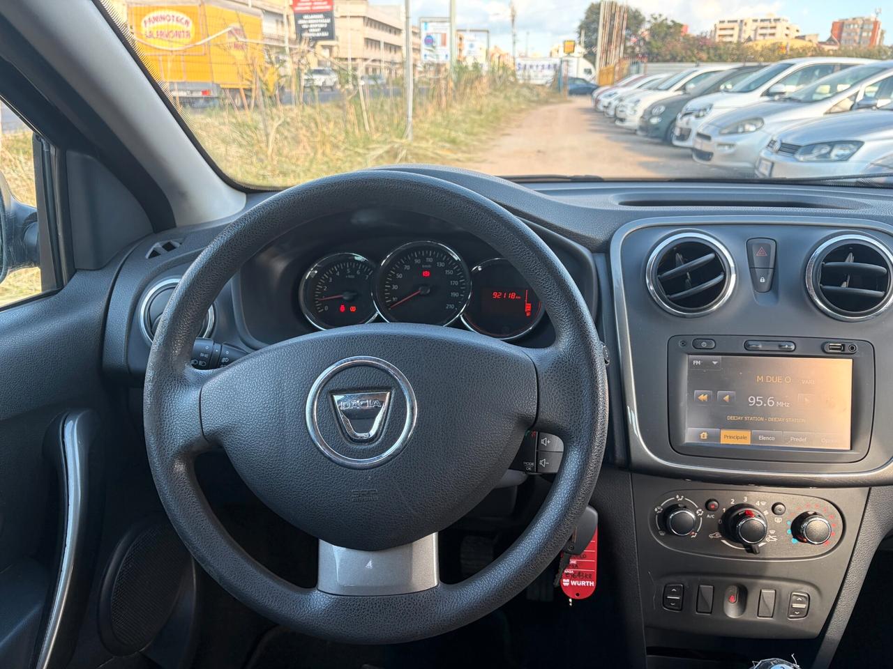 DACIA SANDERO 1.2 75CV ANNO 2015 92000 KM