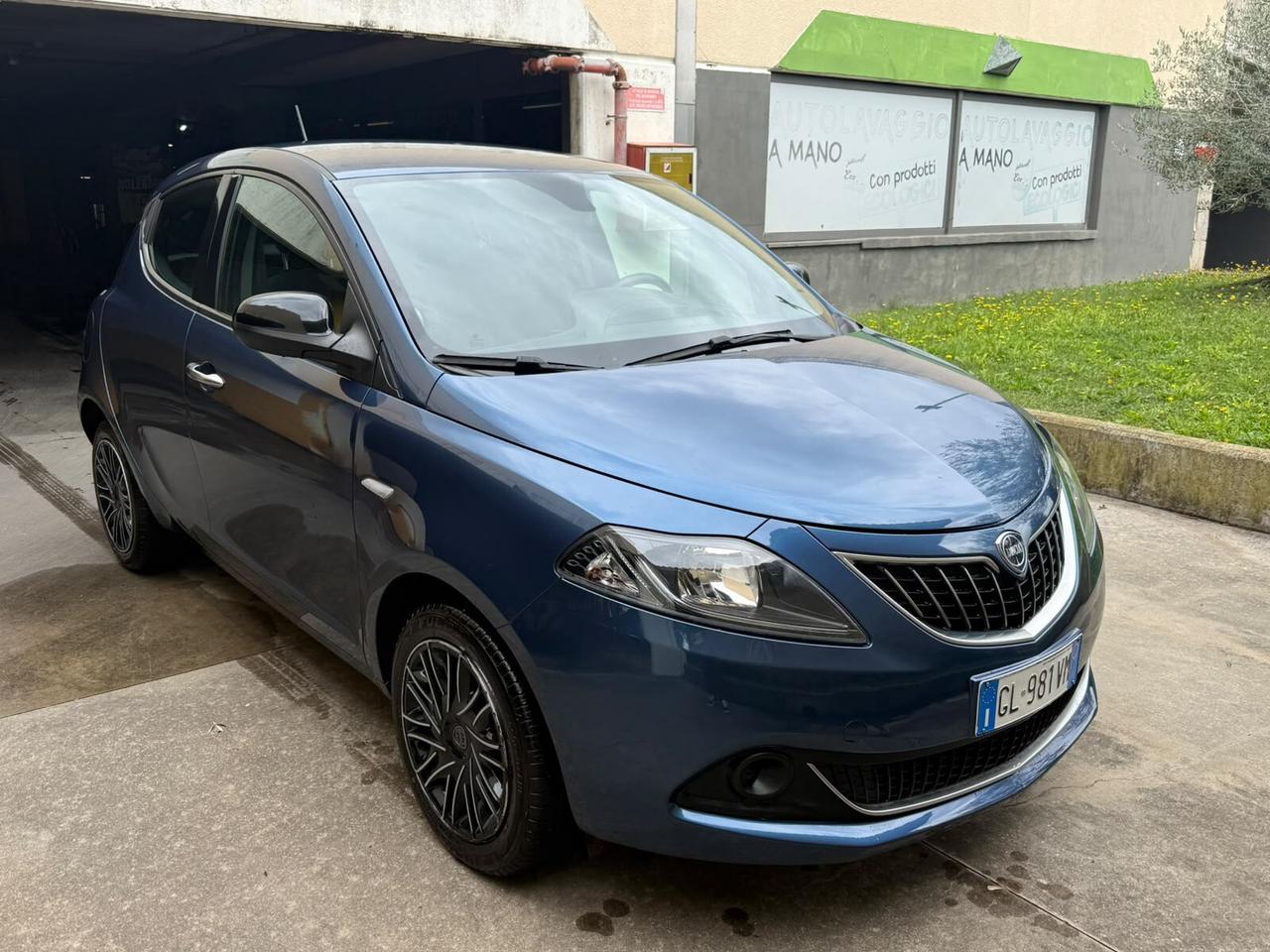 Lancia Ypsilon 1.0 FireFly 5 porte S&S Hybrid FINANZIABILE !!!