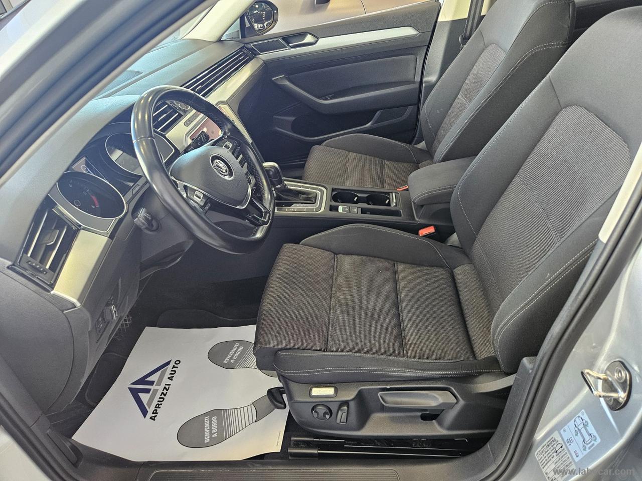 VOLKSWAGEN Passat Var. 1.6 TDI DSG EVO Business BMT