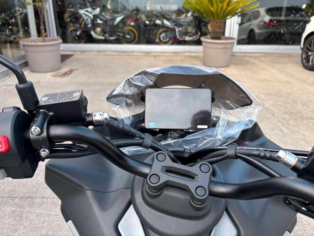 Zontes 125 X Nuovo pronta consegna Tua a solo 29 Euro al mese