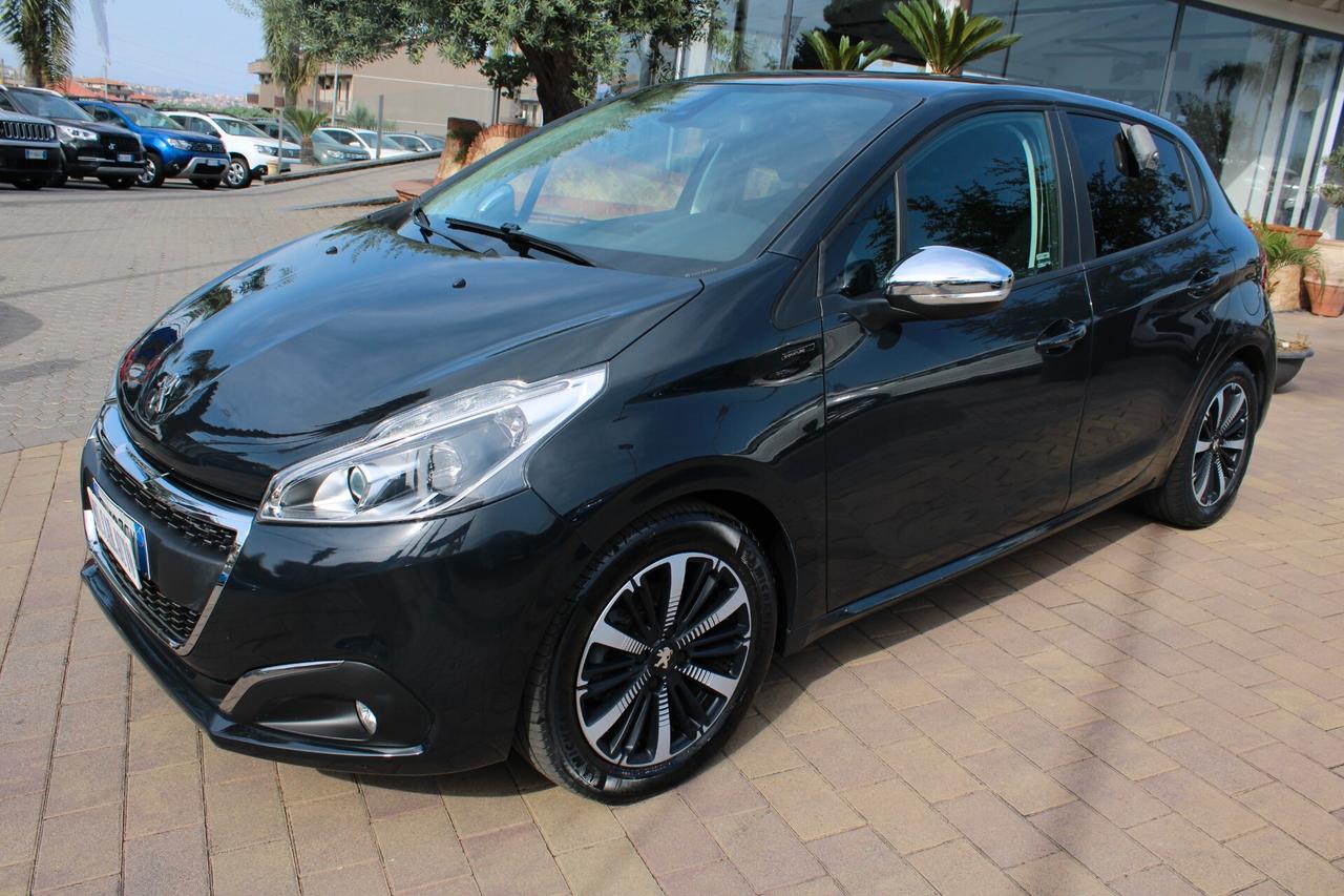 Peugeot 208 PureTech 82 Stop&Start 5 porte Signature