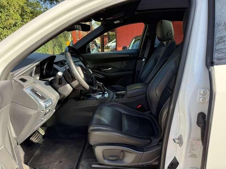 Jaguar E-Pace 2.0D 150 CV R-Dynamic