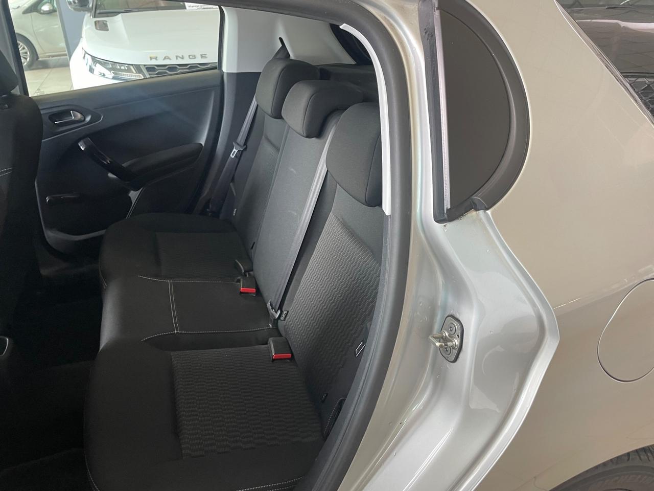 Peugeot 208 PureTech 82 5 porte Active - Nessun vincolo -