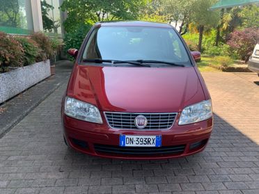 Fiat Idea 1.4 16V BlackMotion