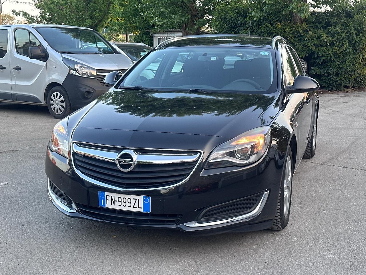 Opel Insignia 1.6 CDTI 136CV Sports Tourer automatico Cosmo