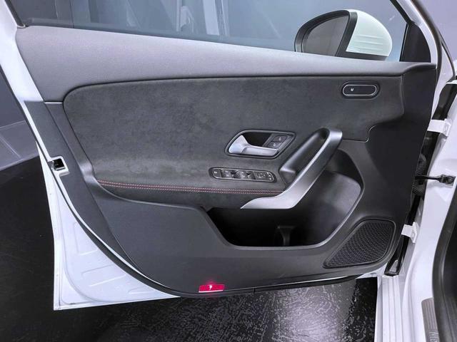 MERCEDES-BENZ A 200 d Automatic AMG Line Premium VARI COLORI