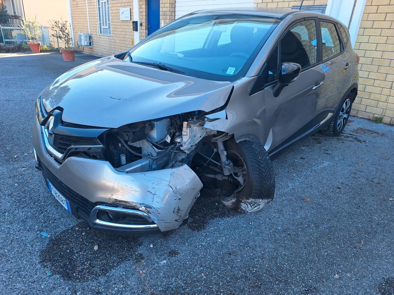 Renault Captur dCi 8V 90 CV Start&Stop Energy Intens LEGGERMENTE INCIDENTATA