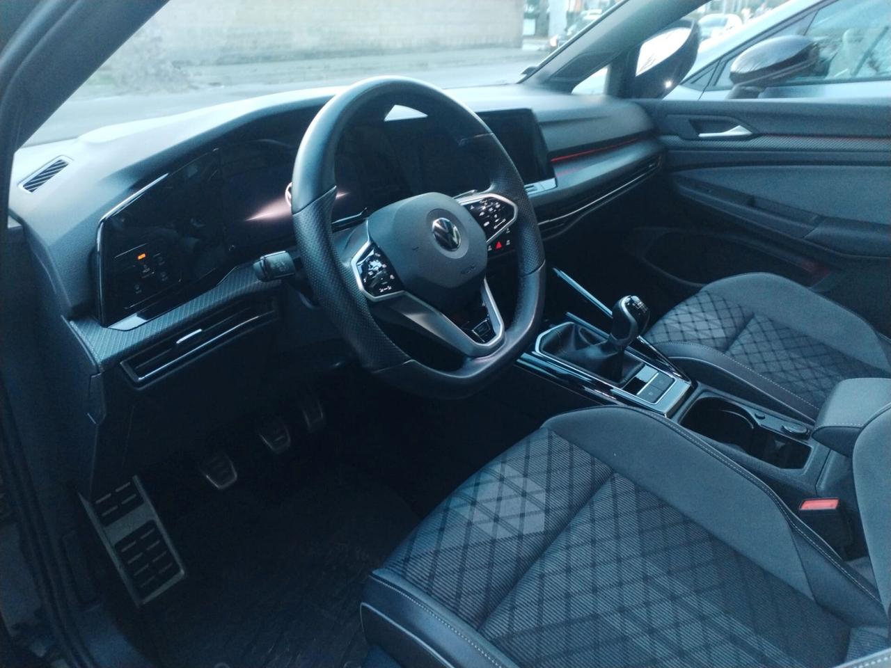 Volkswagen Golf 1.5 TSI EVO ACT R-Line