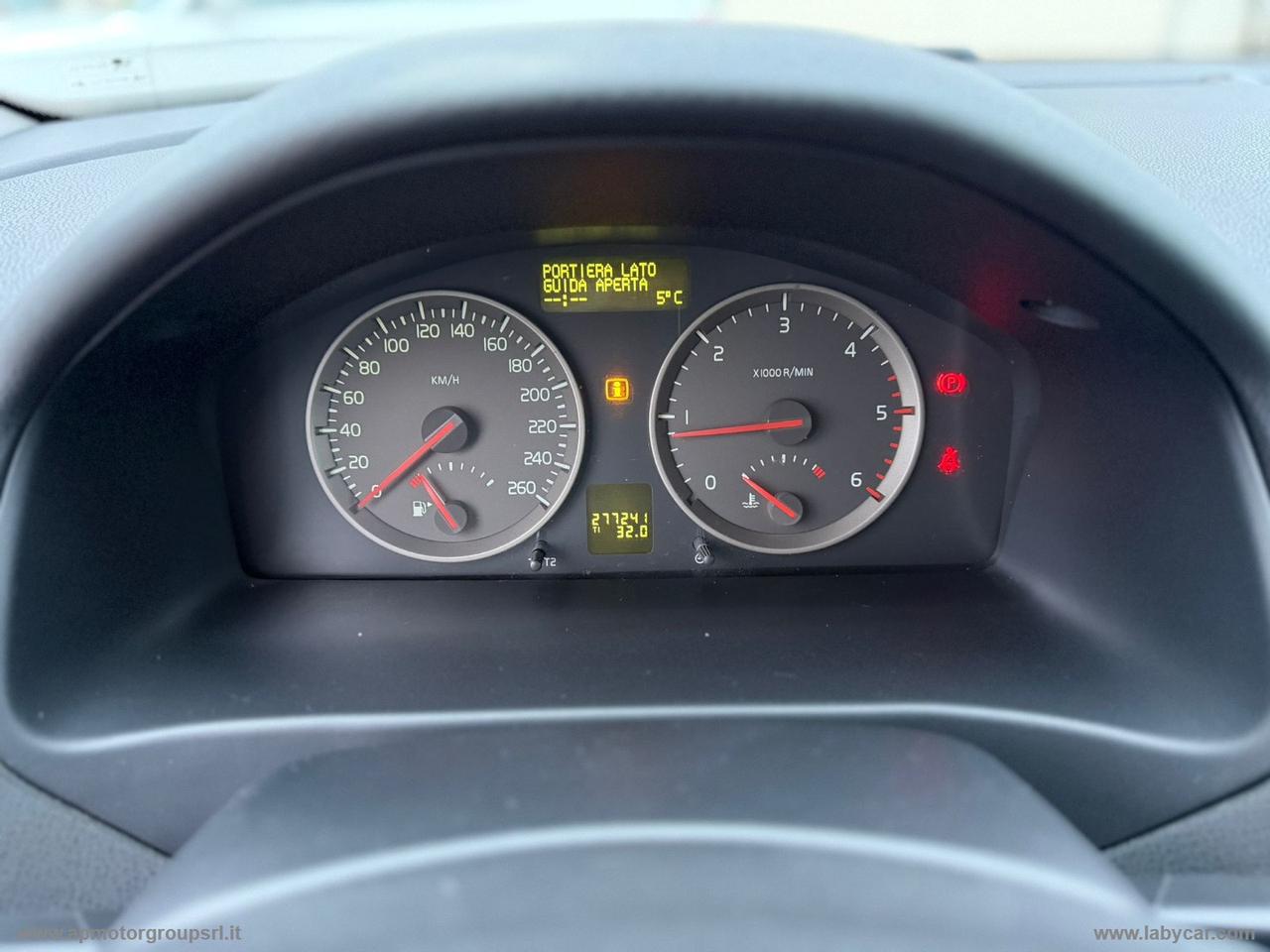 VOLVO V50 1.6 CAT Summum