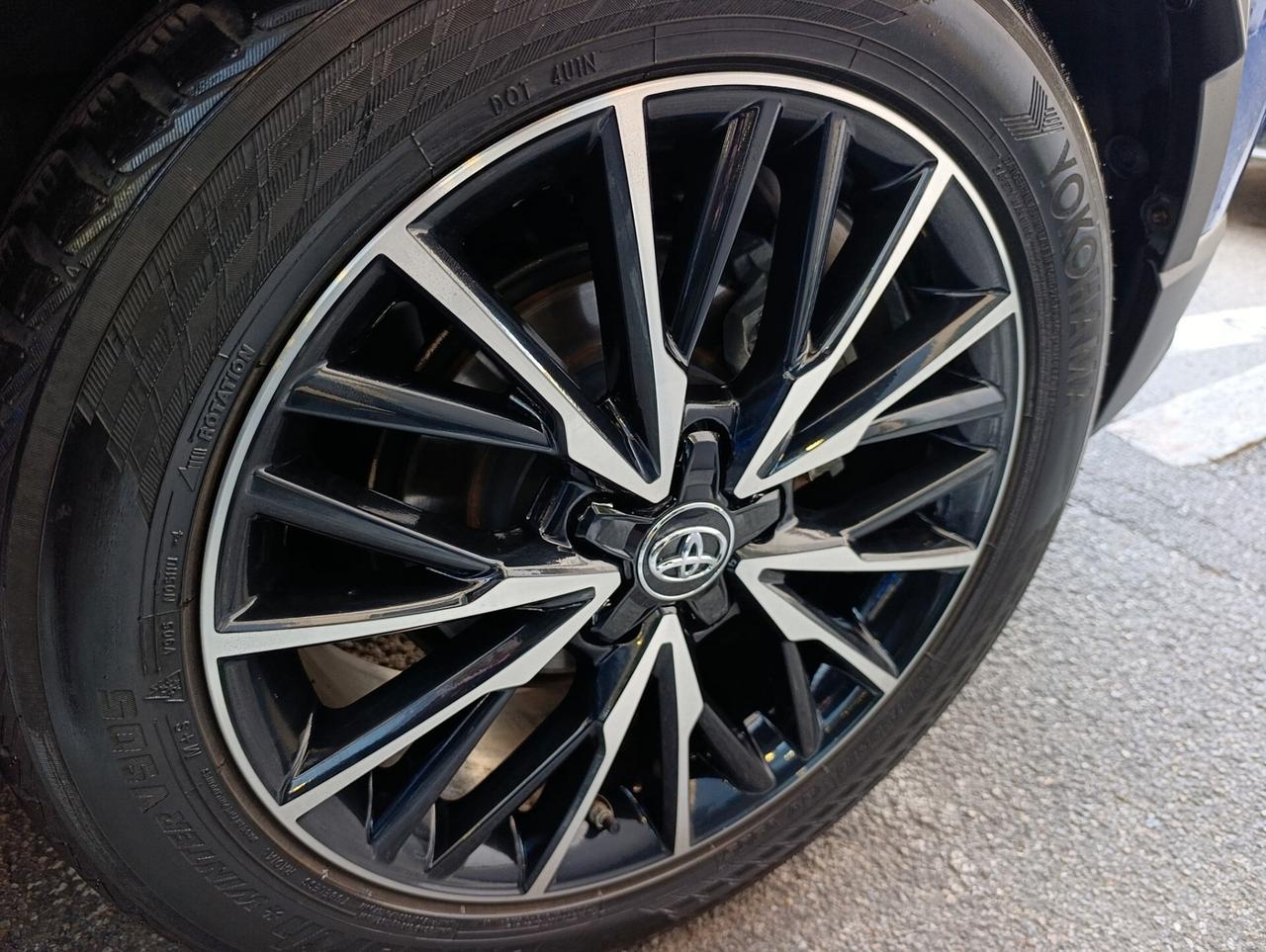 Toyota C-HR 1.8 Hybrid E-CVT Trend tagliandata Toyota