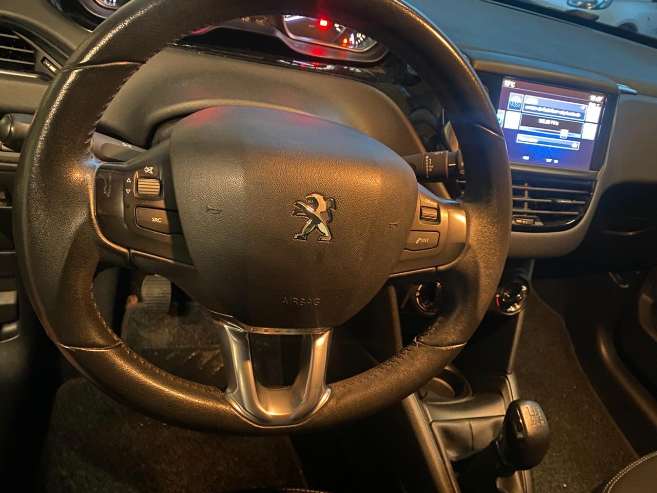 Peugeot 208 PureTech 82 5 porte Allure