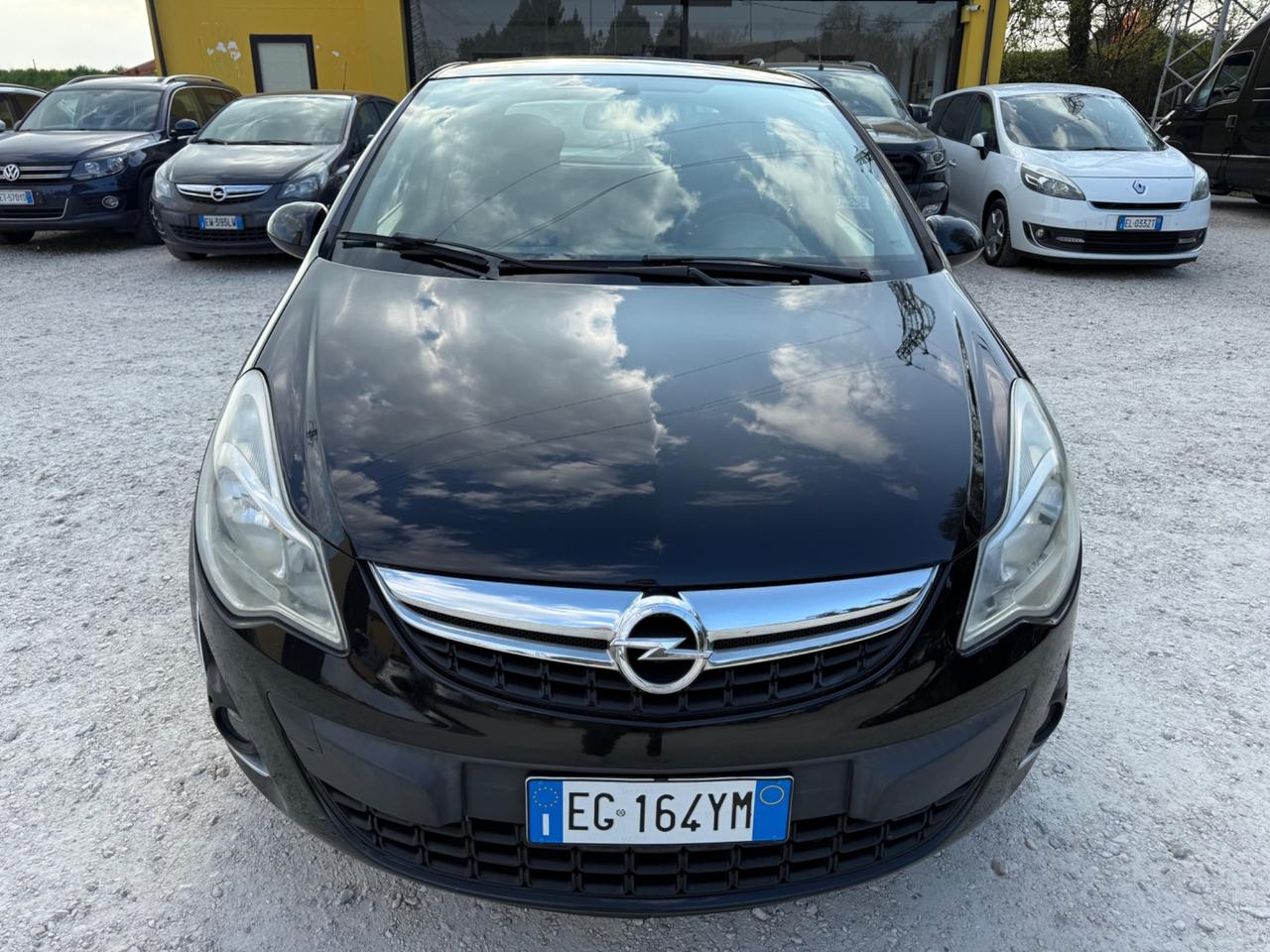 Opel Corsa 1.2 5 porte Club UNICO NEOPATENTATI