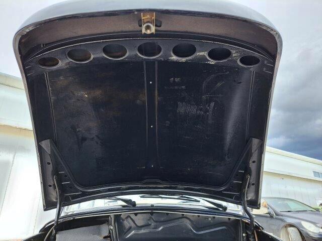 Volkswagen MAGGIOLONE CABRIO KARMANN 1303 - ASI-